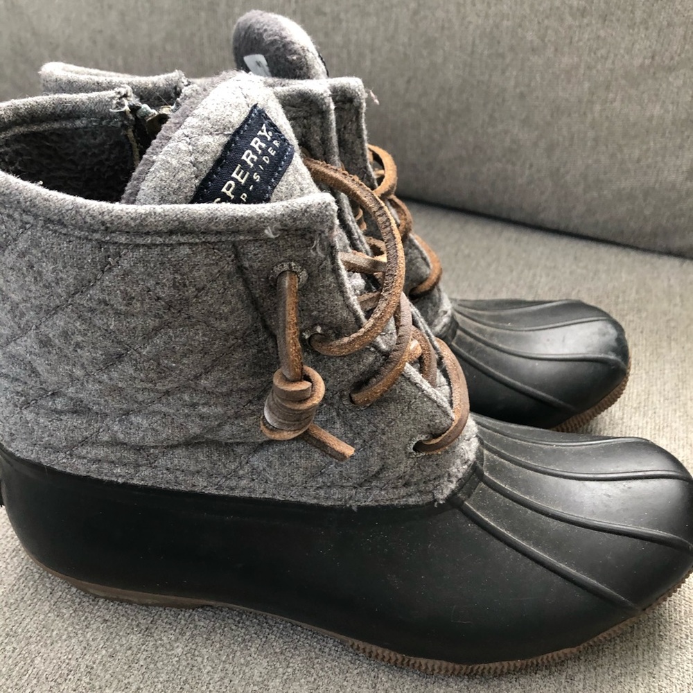 Sperry quilted Duck boots